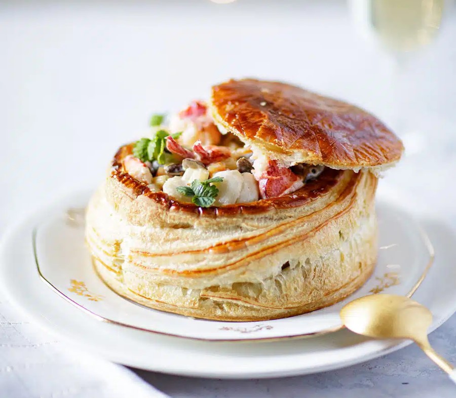 Vol-au-vent และหมวกของเขา