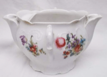 Sauci&egrave;re maigre-gras en porcelaine de Vienne