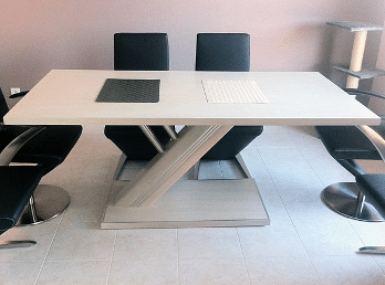 Mesa de madeira de design