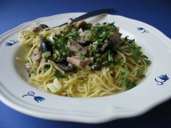 Spaghettis au thon et aux câpres