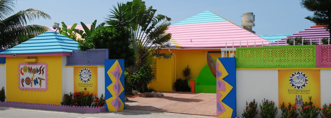 Compass point entrance
