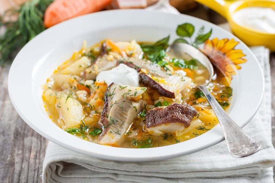 Matelote de poissons au vin blanc