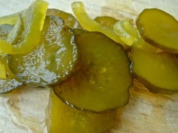Pickles émincés