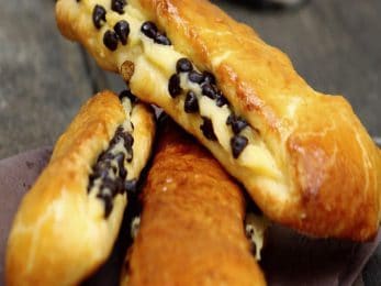 Brioches suisses aux pépites de chocolat