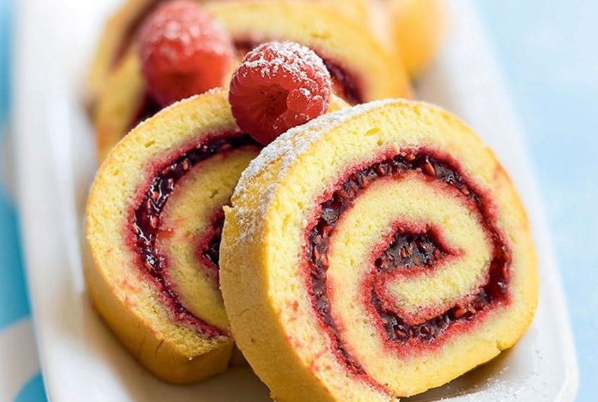 Raspberry roll