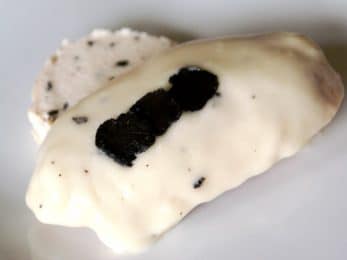 Suprême de poularde demi-deuil