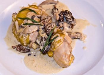 Fricassée de poule aux morilles et au vin jaune
