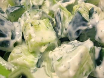 Salade de concombre au tzatziki