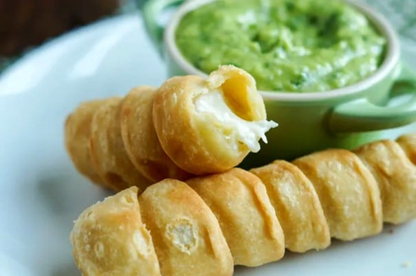 Sauce guasacaca et Tequenos