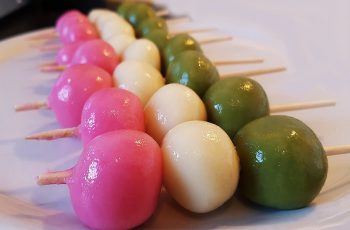Mitarashi-dango