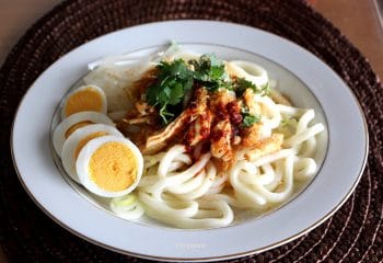 Nan Gyee thoke