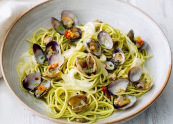 Spaghettis aux clams alla gremolata
