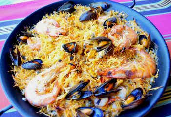 Paella de fideuà
