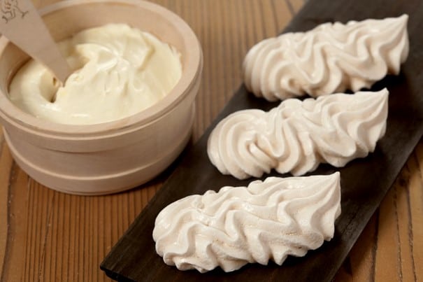 Gruyères meringues at double cream