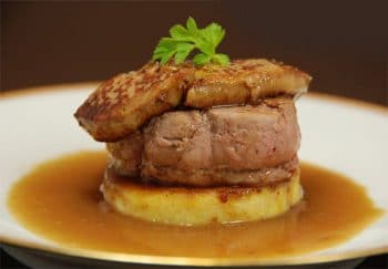 Médaillon de veau à la pomme golden et au foie gras