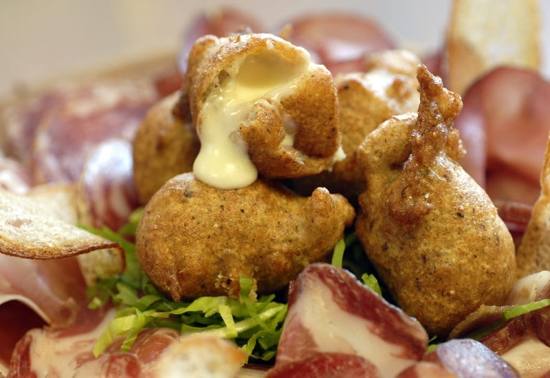 Sciatt avec pancetta et chiffonnade de romaine