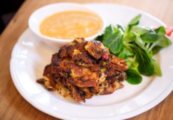 Dibbelabbes et compote de pomme