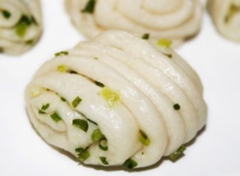 Pain chinois à la ciboulette