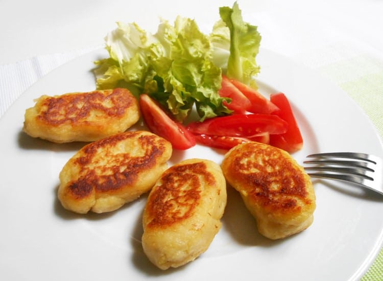 Pfloutes alsaciennes et crudités