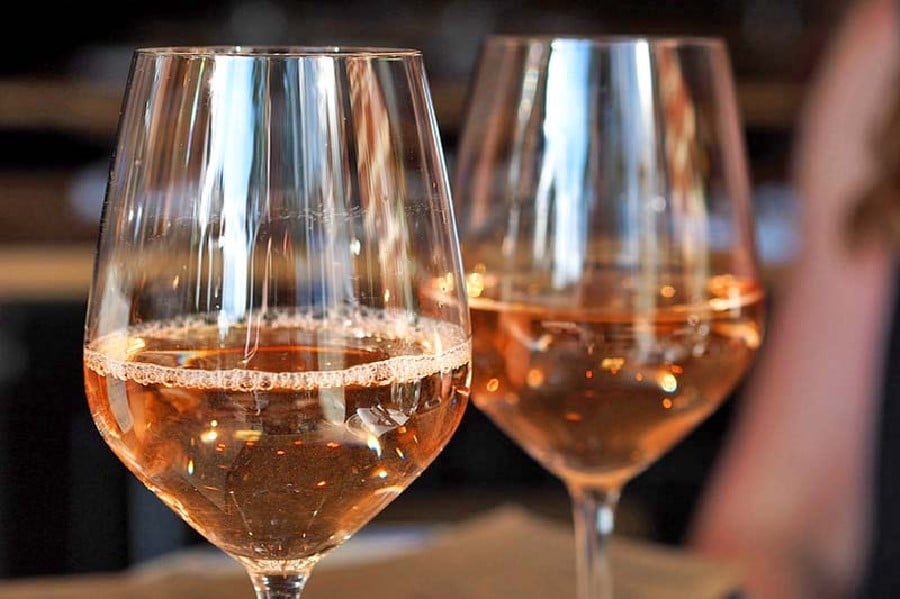 Verres de vin rosé