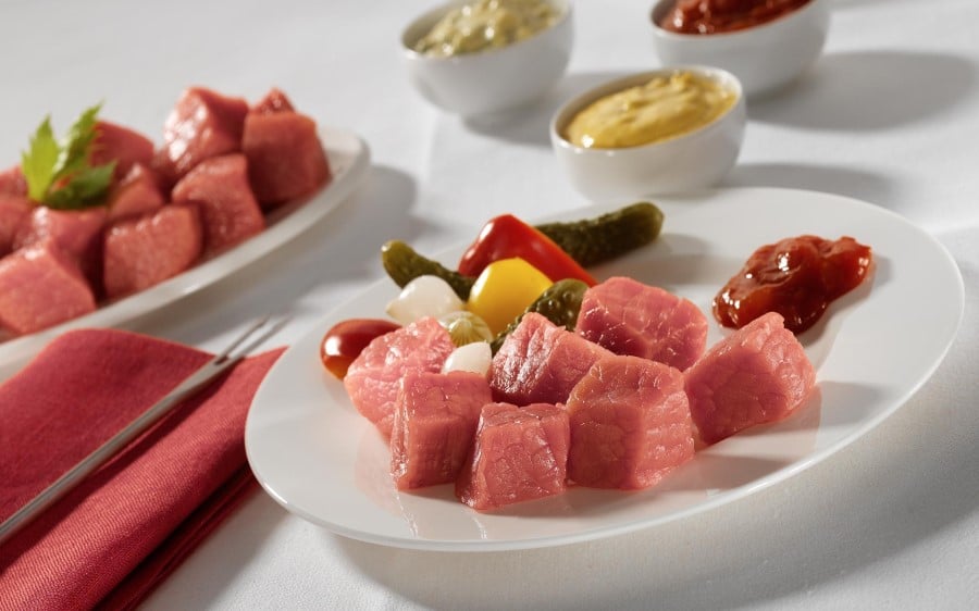 Viande de bœuf et sauces à fondue bourguignonne