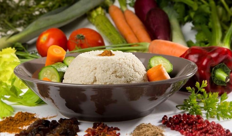 Plat de fonio aux l&eacute;gumes