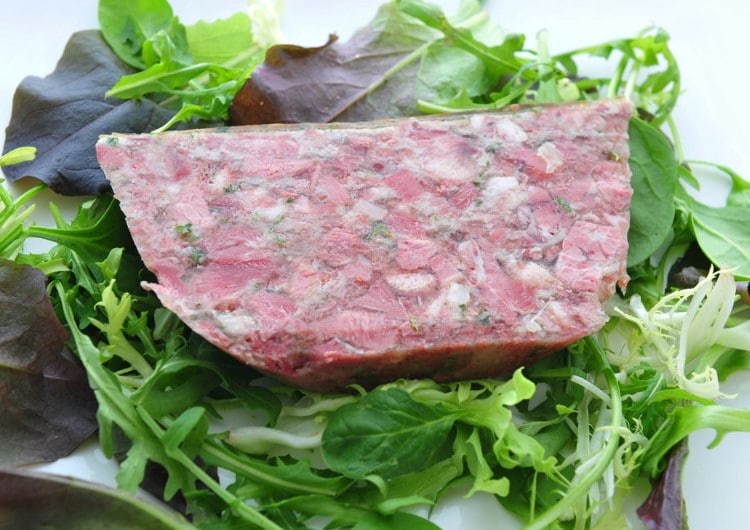Tranche de p&acirc;t&eacute; de t&ecirc;te de porc en gel&eacute;e