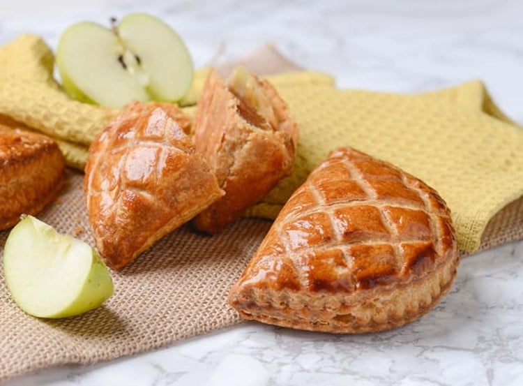 Chausson aux pommes Chausson aux pommes