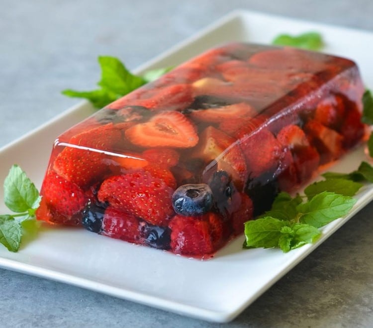 Terrine de fruits en gelée