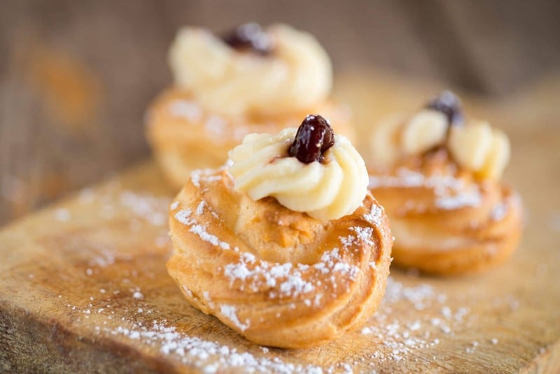Zeppole Zeppole