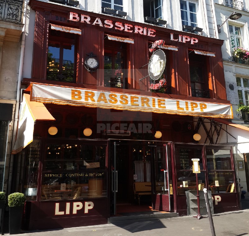 Brasserie Lipp, boulevard Saint-Germain Brasserie Lipp, boulevard Saint-Germain