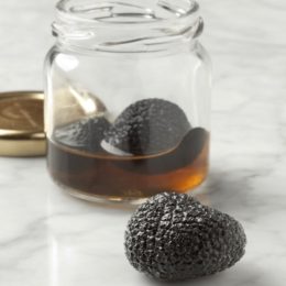 Conserve de truffes au vin blanc