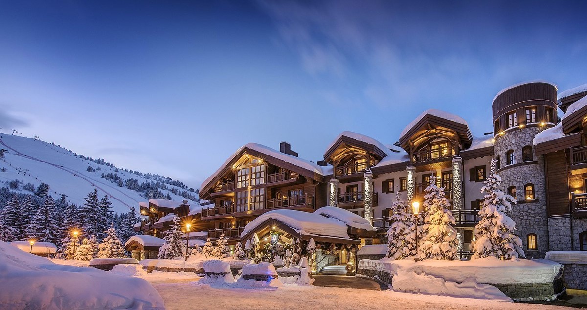 Hôtel L’Apogée Courchevel le soir