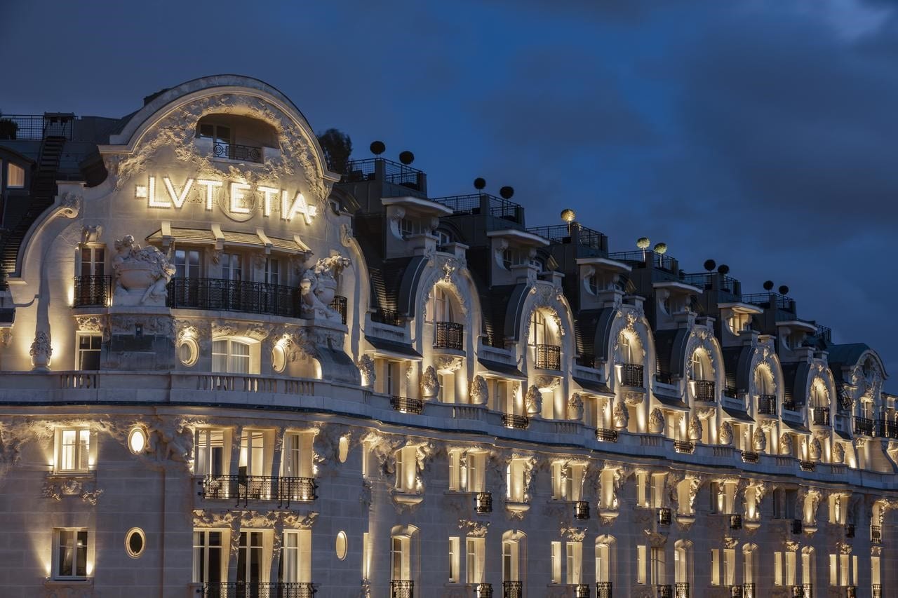 Het Lutetia-hotel bij nacht Het Lutetia-hotel bij nacht