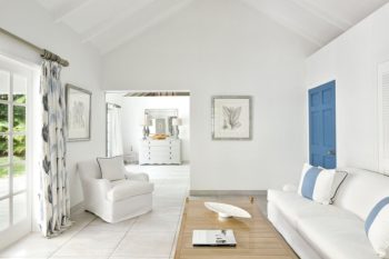 Salon d’une autre chambre de l’hôtel Cheval Blanc St-Barth Isle de France