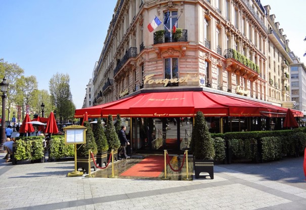 The entrance to Fouquet's