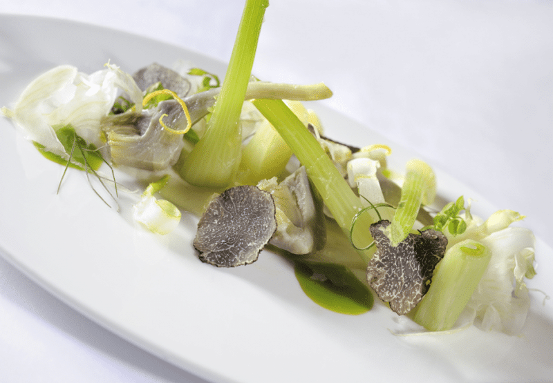 Salade de fenouil aux artichauts et lames de truffe