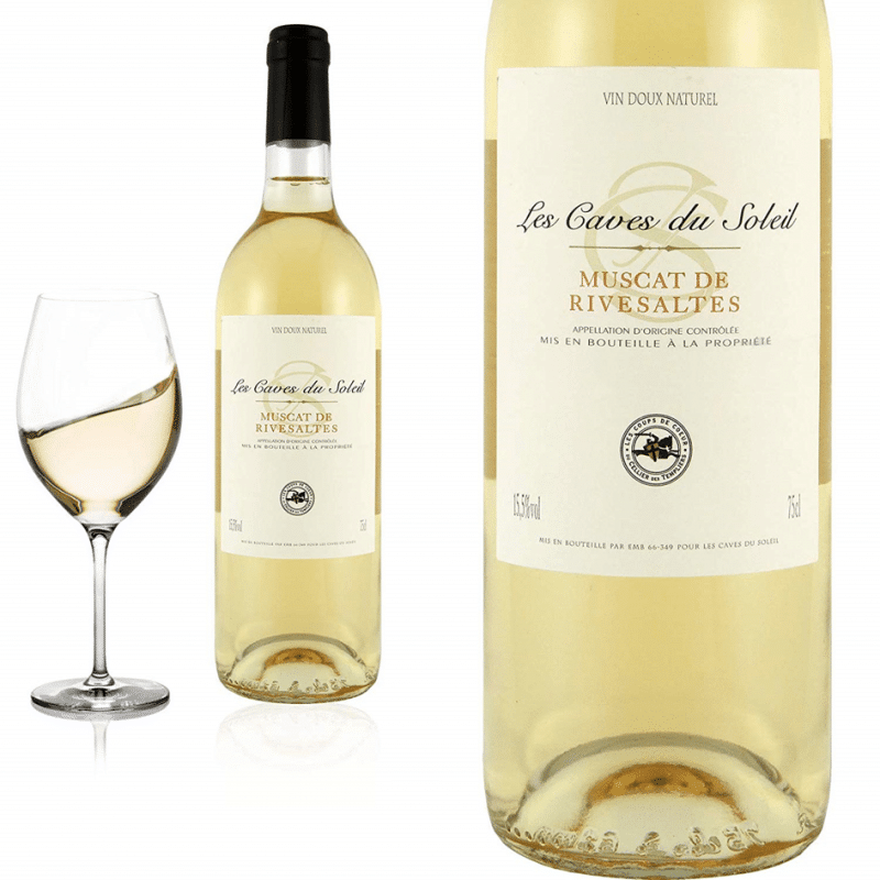 Verre et bouteille de muscat de Rivesaltes Verre et bouteille de muscat de Rivesaltes