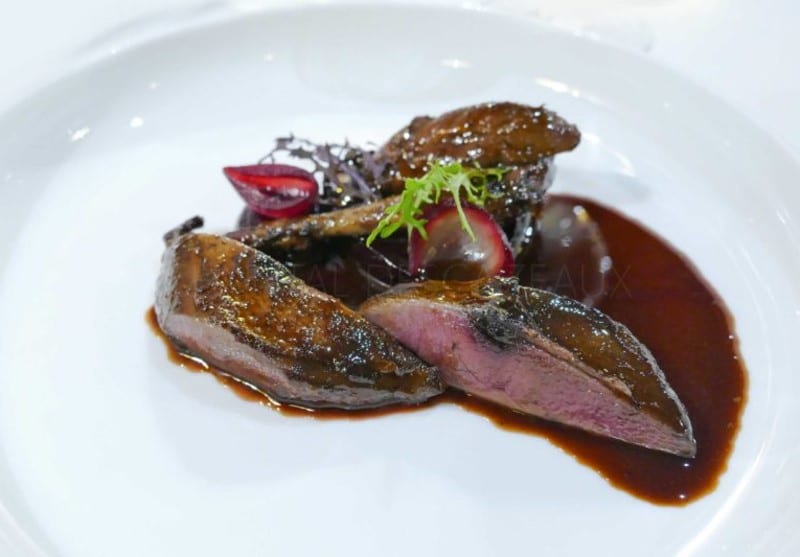 Poitrine de palombe, betterave acidulée et oignon rouge par Victor Ostronzec Poitrine de palombe, betterave acidulée et oignon rouge par Victor Ostronzec