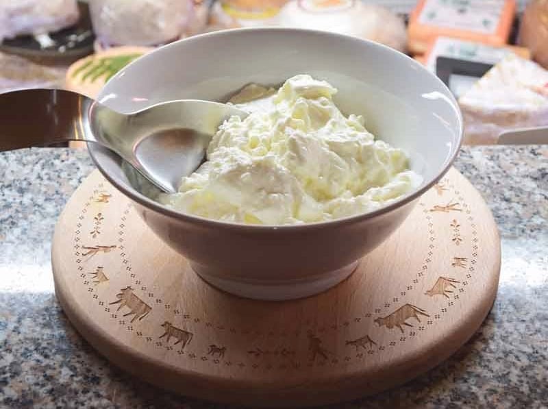 Fromage blanc à l’étal