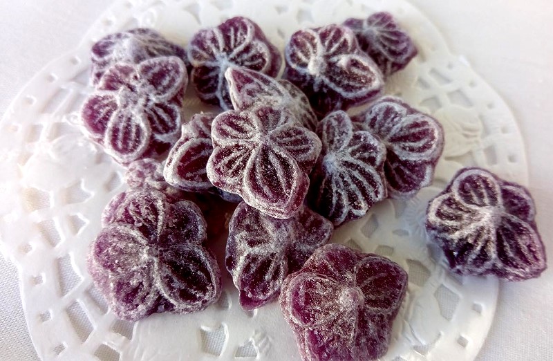 Bonbons à la violette Bonbons à la violette