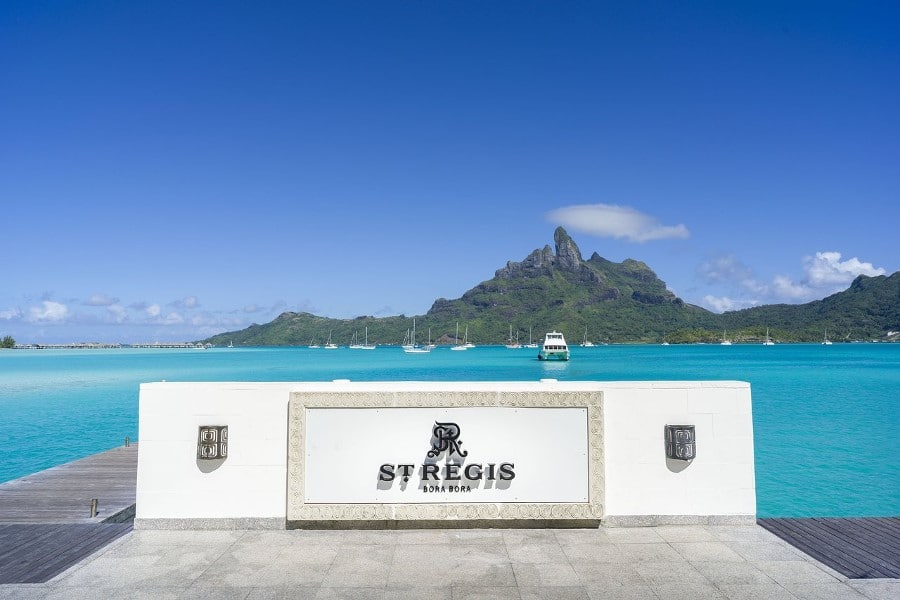 L’entrée du St. Regis Bora Bora