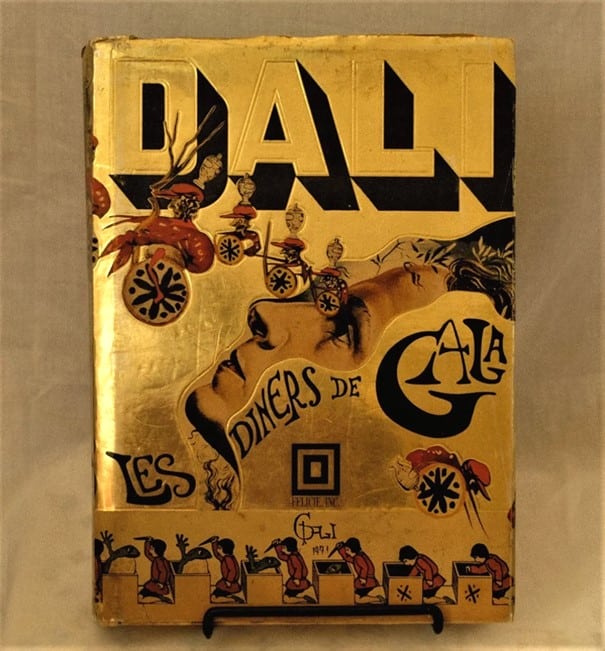 Libro de cocina "Cenas de gala" de Salvador Dalí