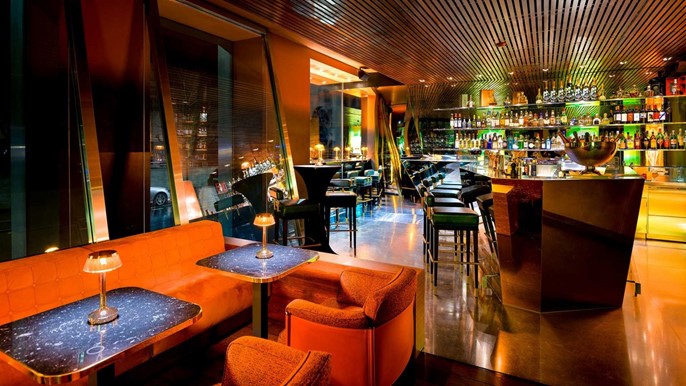 Lounge bar