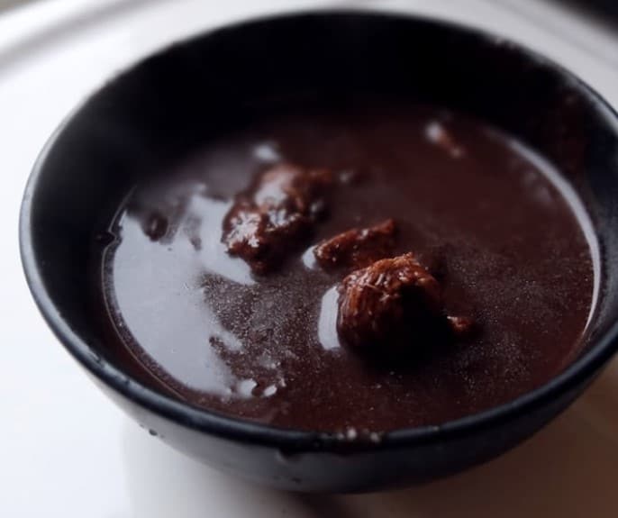 Soupe noire au sang de canard