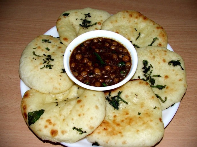 Kulcha with chole (chickpea curry)