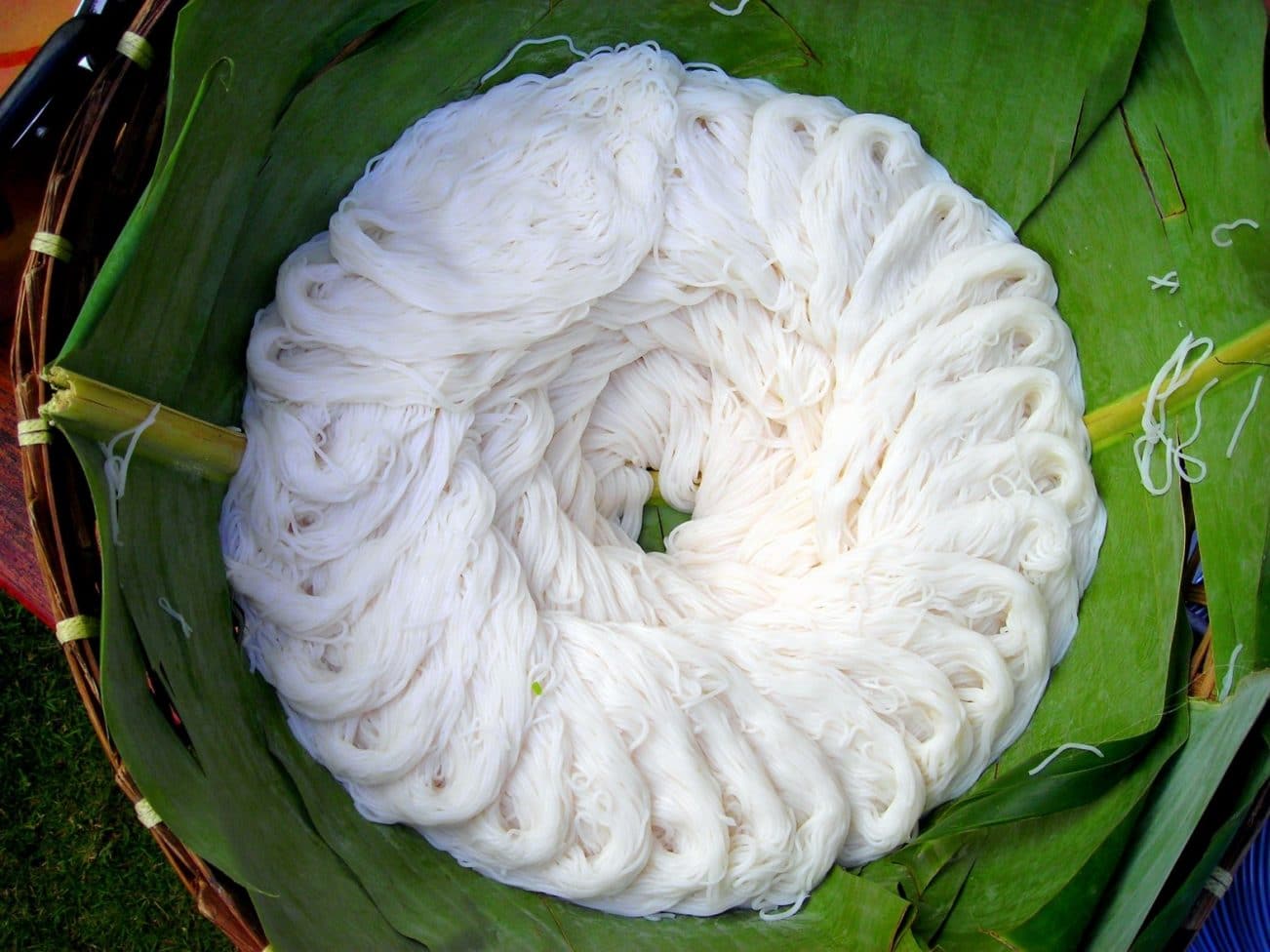 Khanom kin noedels