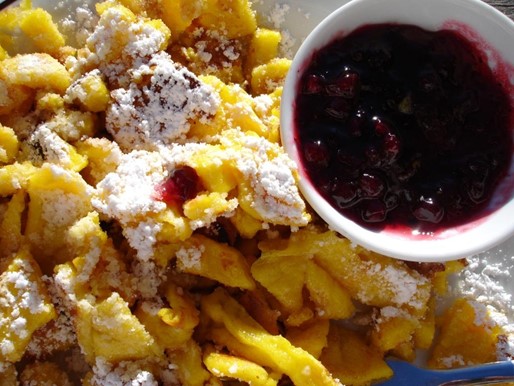 Kaiserschmarrn avec sauce airelle