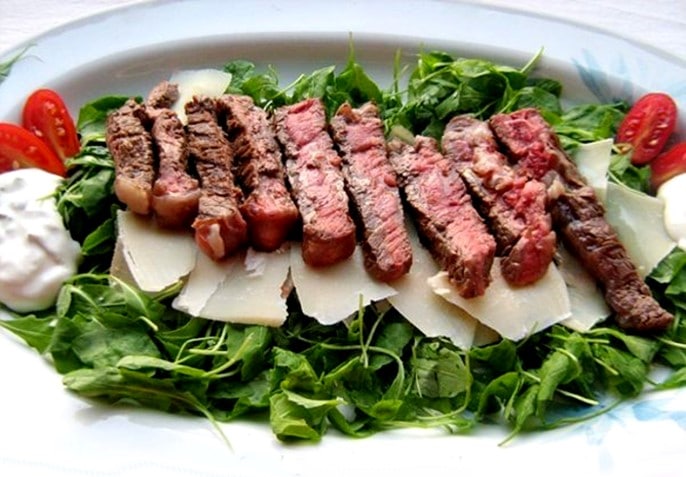 Tagliata, arugula at grana