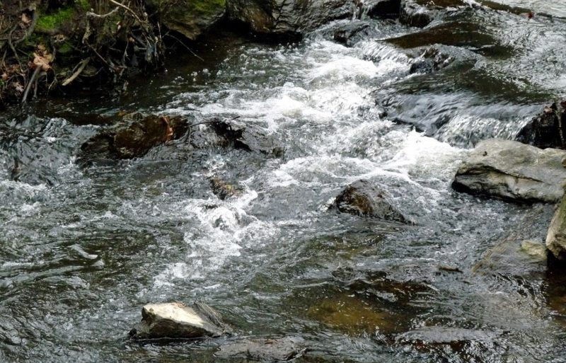 Fließendes Wasser